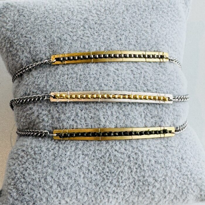 Sticks & stones bar bracelet