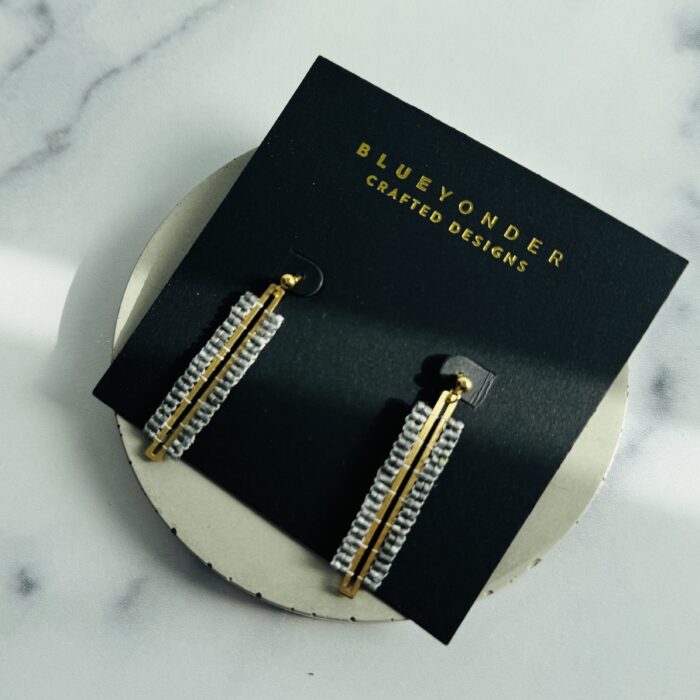 Double Beaded Bar Stud
