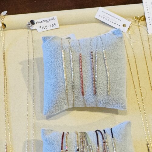 Floating Bracelet all