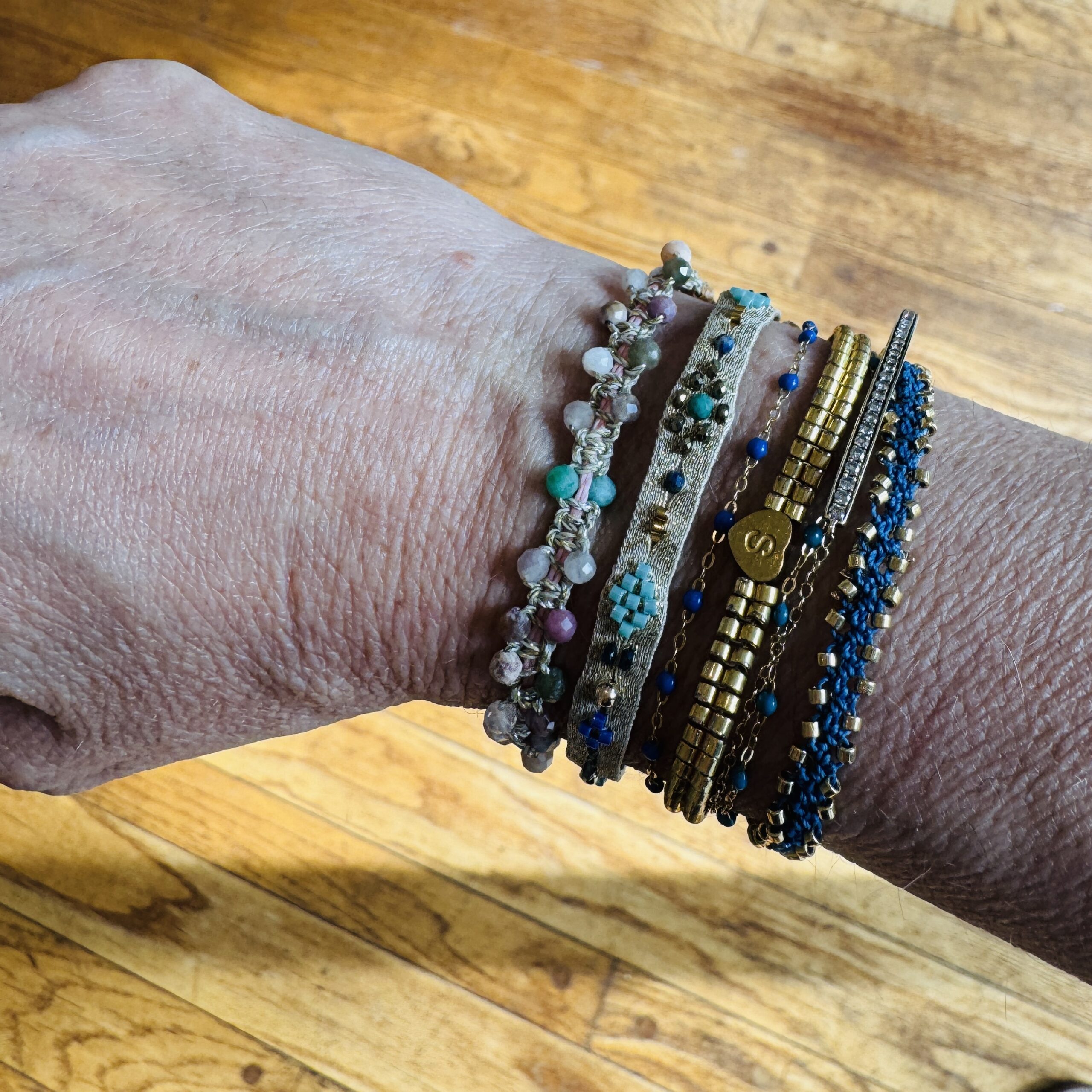Gemstone woven bracelet model
